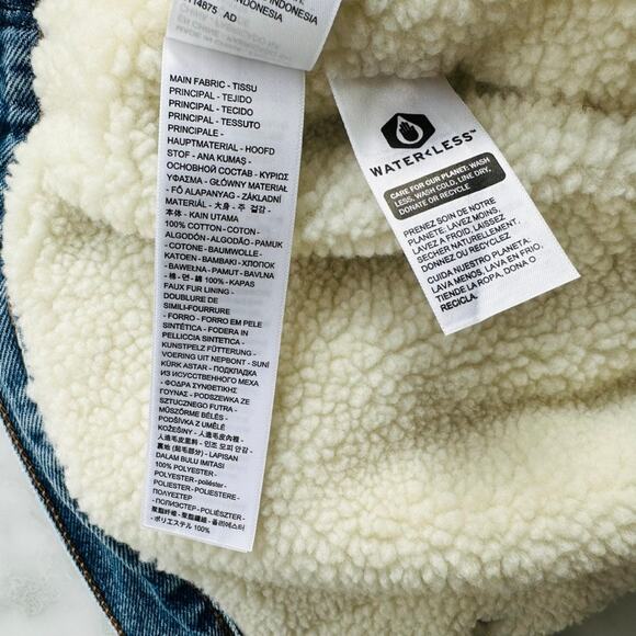 Levi's Womens Stellar Sherpa Trucker Denim Jean Jacket Size XS NEW $108 Classic - Picture 8 of 10